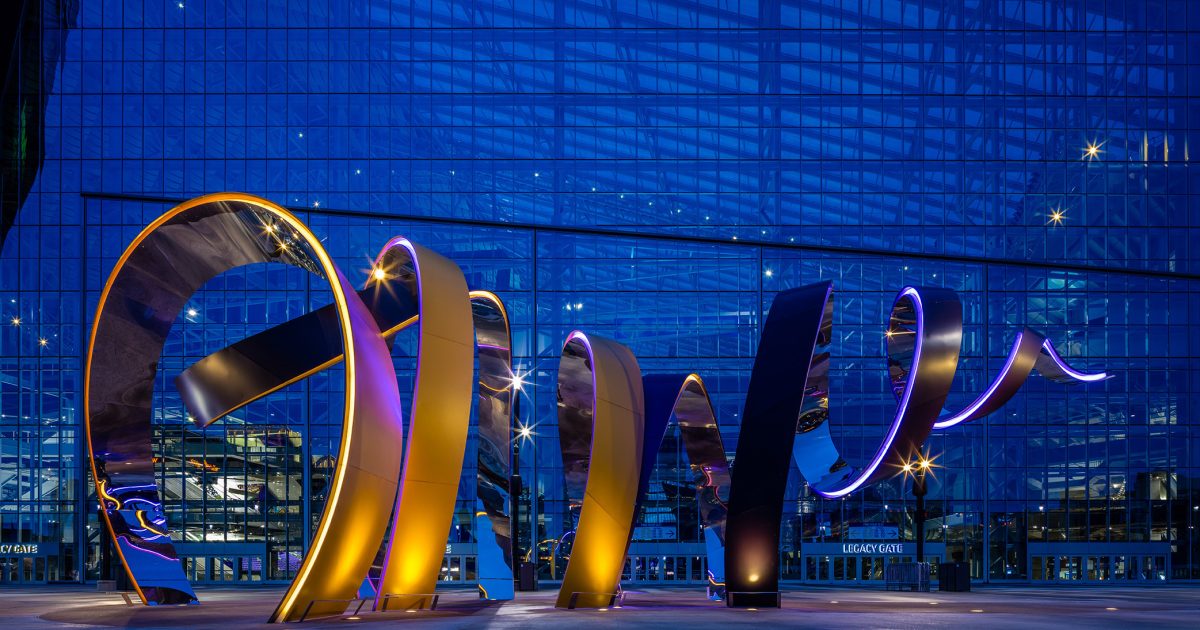 ミュージシャン UNICON MEMORIAL PHOTO STAND Medtronic-160909_TheHorn_L_004